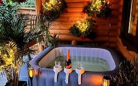 Domy z Bala - Bungalow 50 metrów od Plaży spa domki ogrzewane